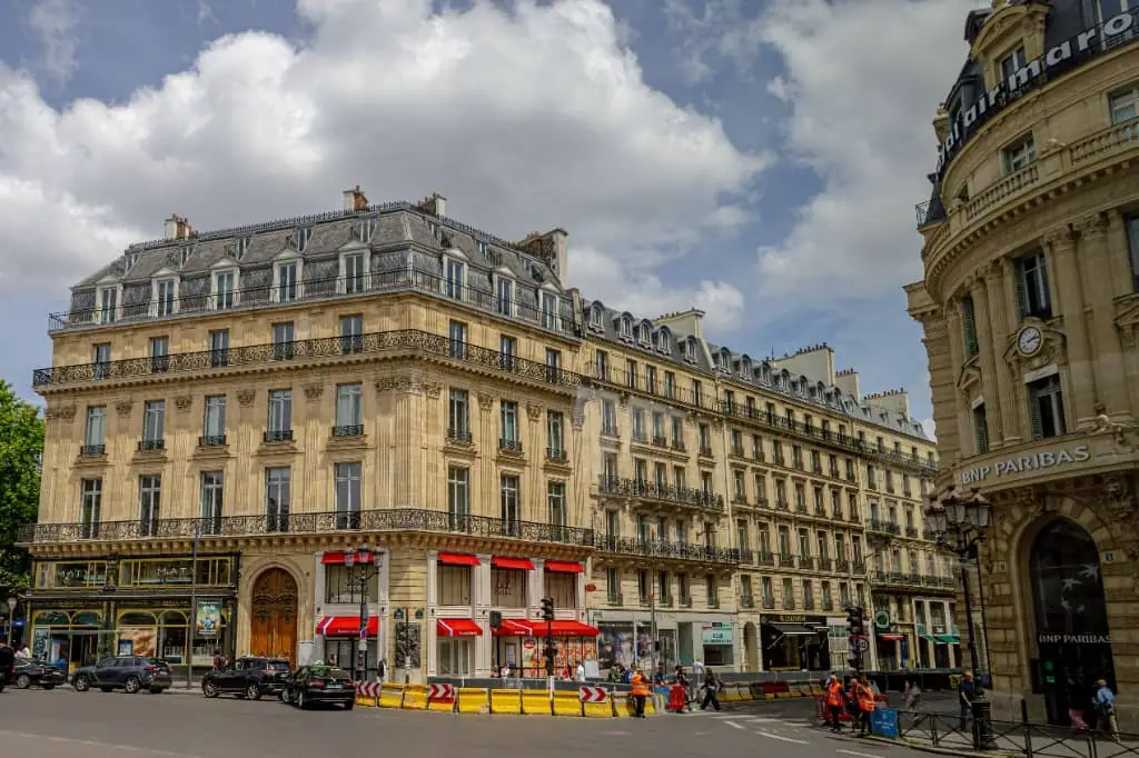 Immeubles haussmanniens parisiens éligibles à la loi Malraux ou au régime des Monuments Historiques
